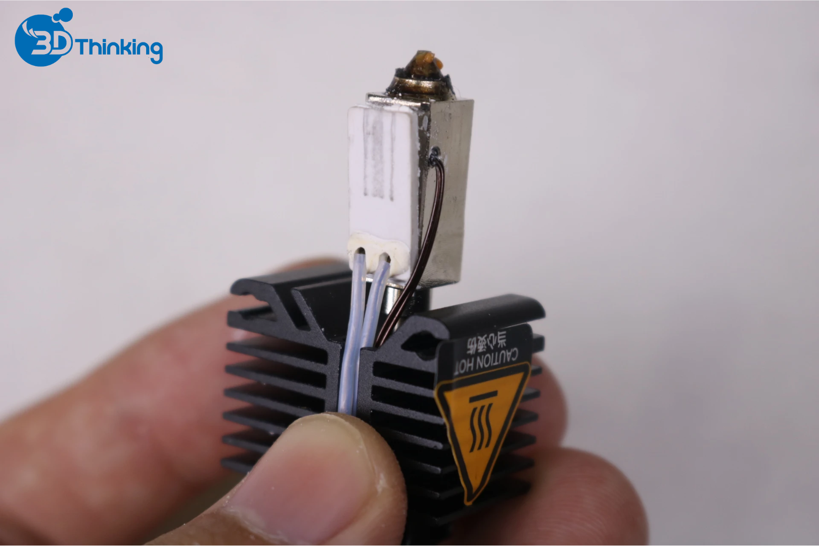 thay thế cụm đầu đùn nóng