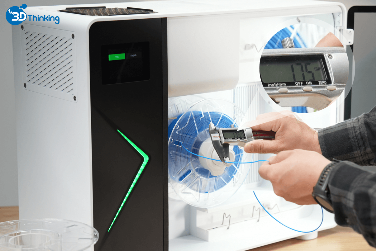 Maker M1 và Shredder R1