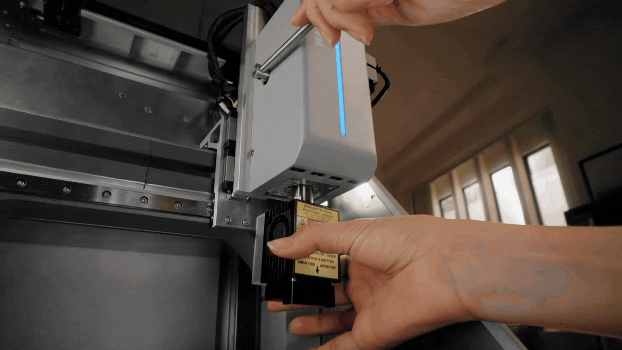 Máy CNC để bàn Makera Z1